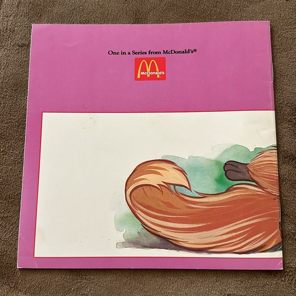 McDonald's 1986 An American Tail Fievel and Tiger Paperback Children’s Book - Picture 2 of 8